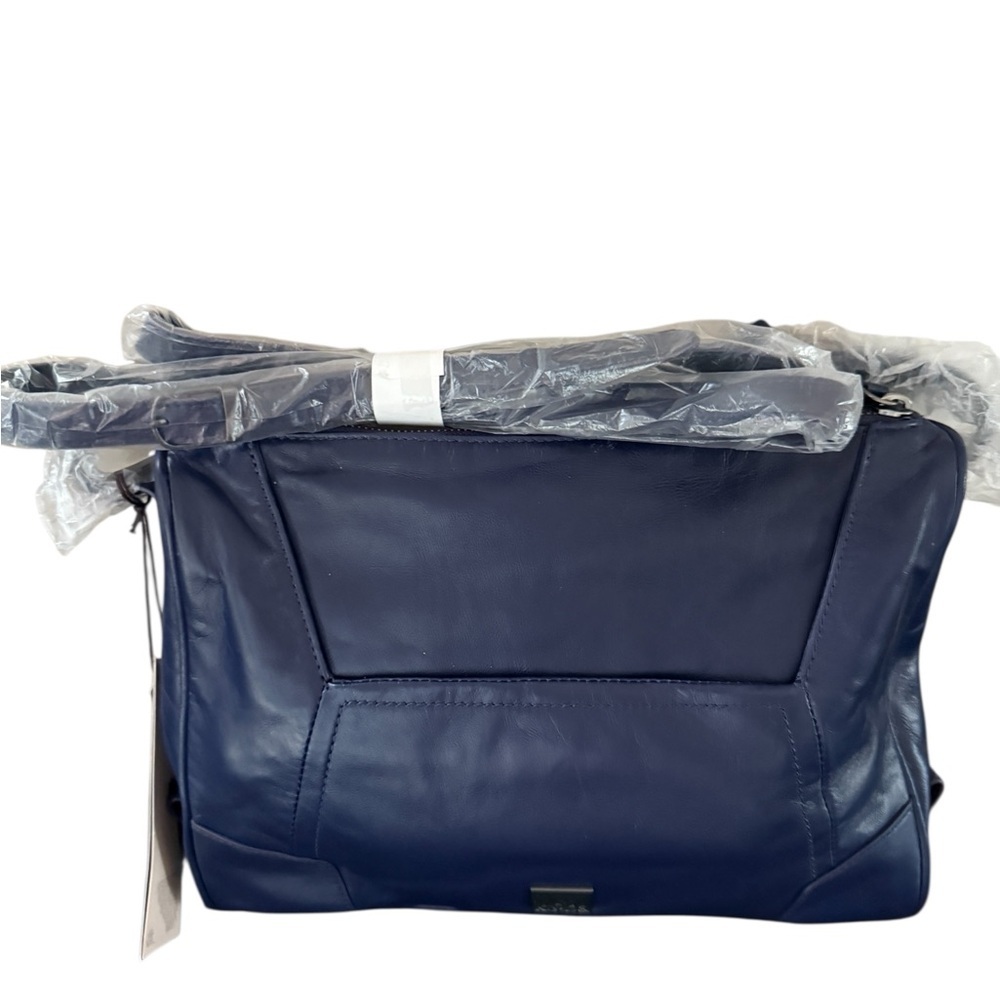 NWTS Kooba Leather Alexa,  Navy Crossbody Bag, Gunmetal Hardware. - Picture 7 of 8